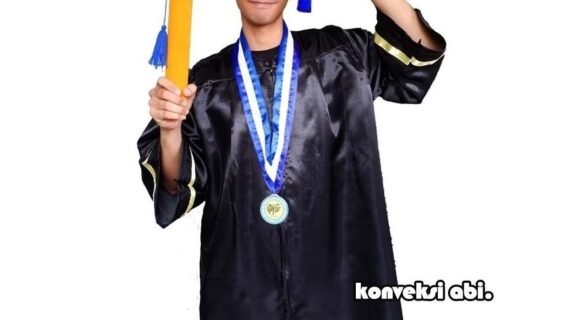 harga bikin toga wisuda