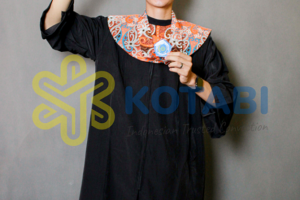konveksi toga wisuda kupang