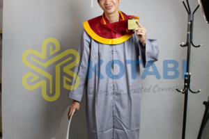 konveksi toga wisuda serang