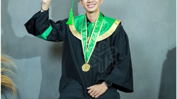 jasa bikin toga wisuda