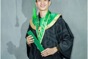 jasa custom toga wisuda