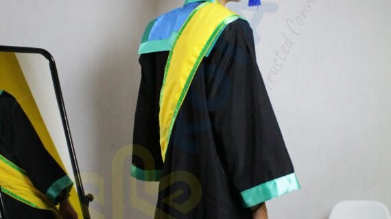 Bikin Toga Wisuda Custom Manado