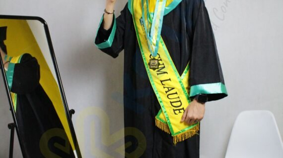 Bikin Toga Wisuda Custom Murah