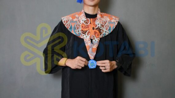 Konveksi Toga Wisuda Menteng