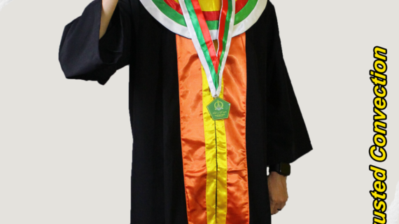 Pembuatan Toga Wisuda Padang