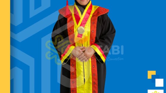 bikin toga wisuda kupang