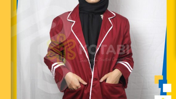 Konveksi Jas Almamater Warna Merah Maroon