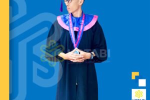 produsen perlengkapan wisuda